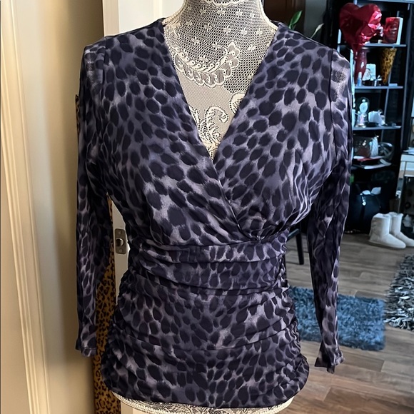 Elegant Purple Leopard Print Wrap Top - Picture 1 of 8